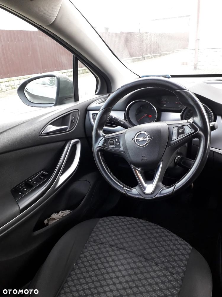 Opel Astra 1.6 CDTI Enjoy - 6