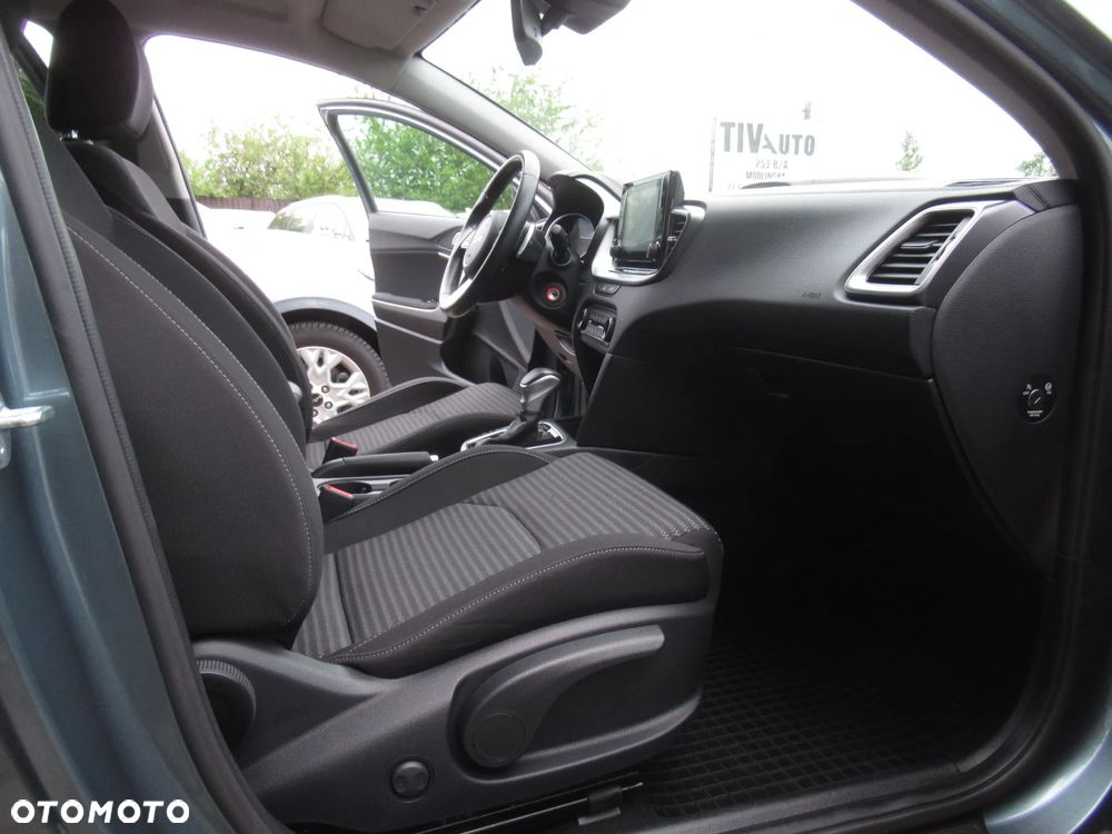 Kia Ceed 1.5 T-GDI M DCT - 9