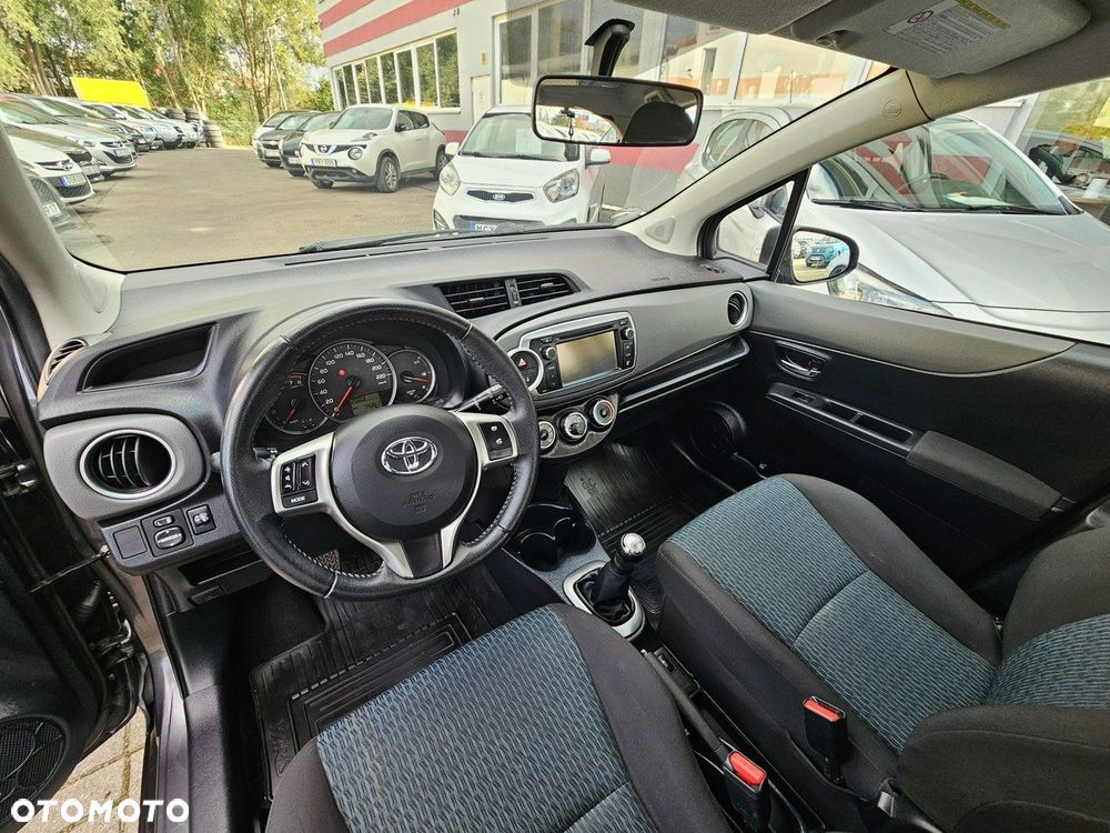 Toyota Yaris - 15