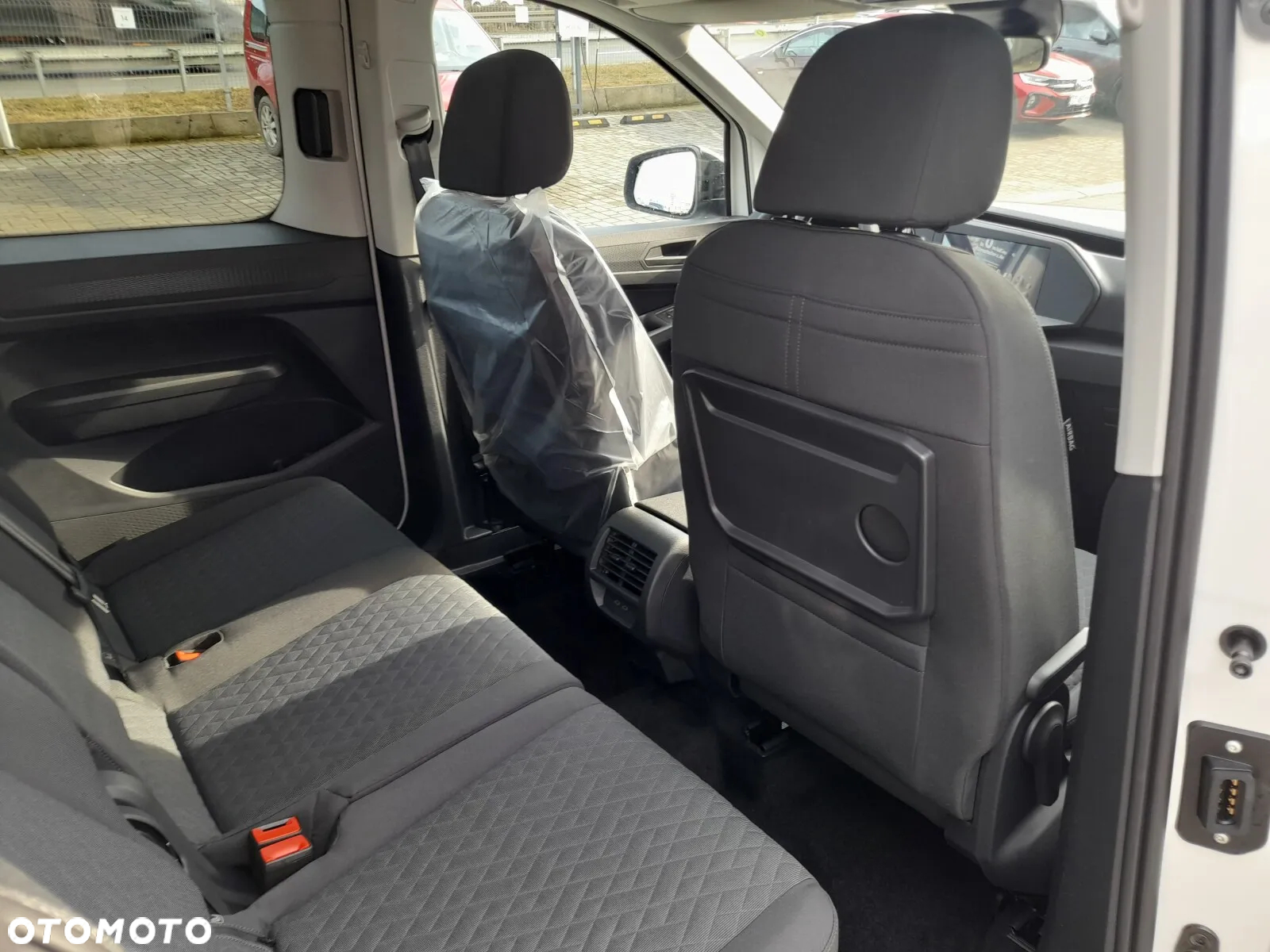 Volkswagen Caddy 2.0 TDI Life 4Motion - 17