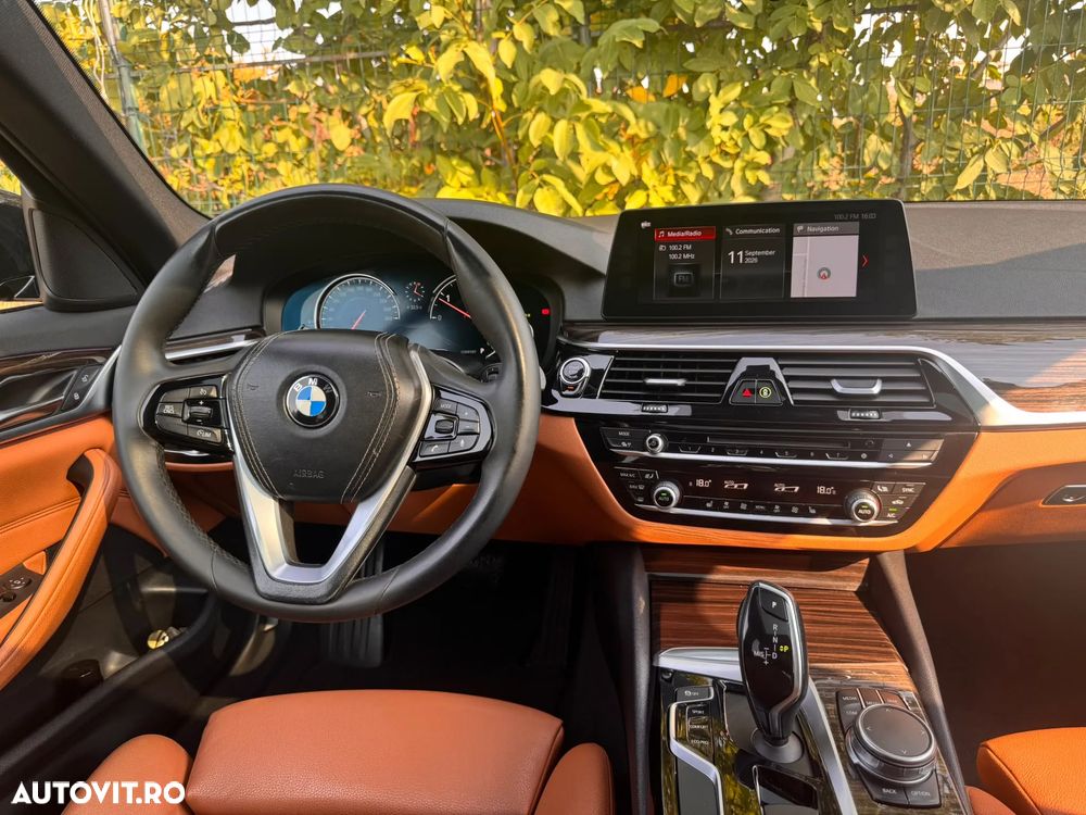 BMW Seria 5 520d Aut. Sport Line - 10