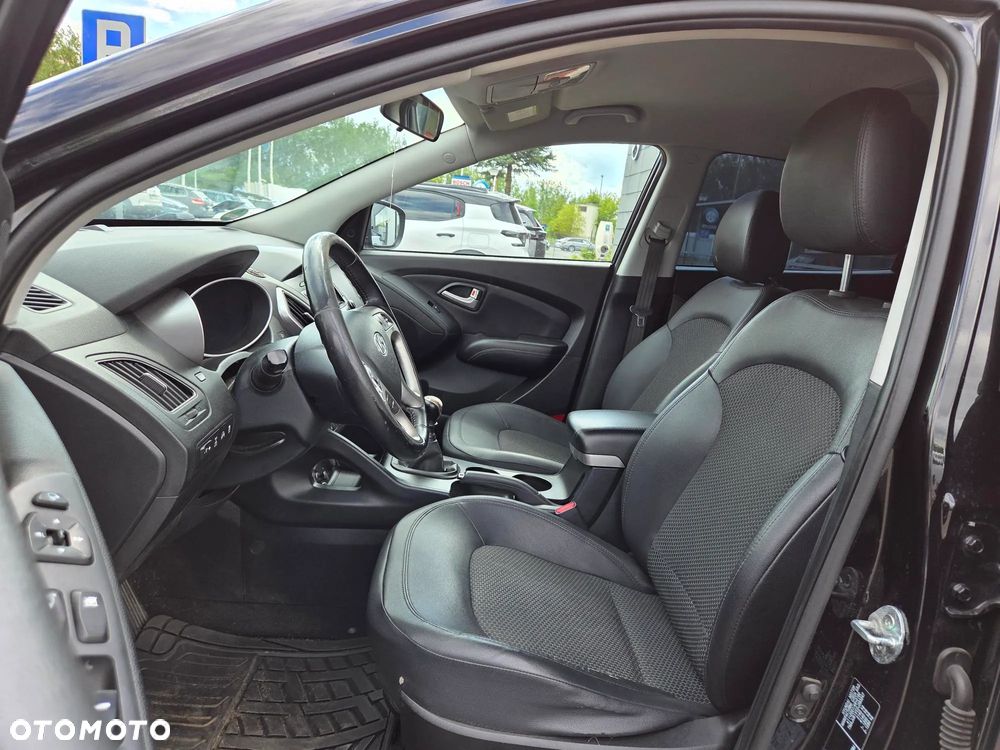 Hyundai Tucson 2.0 CRDi 4WD GLS - 16