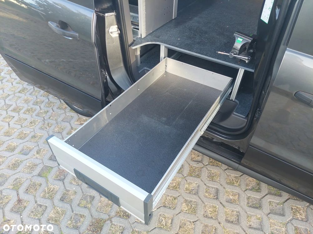 Ford Transit Connect - 20