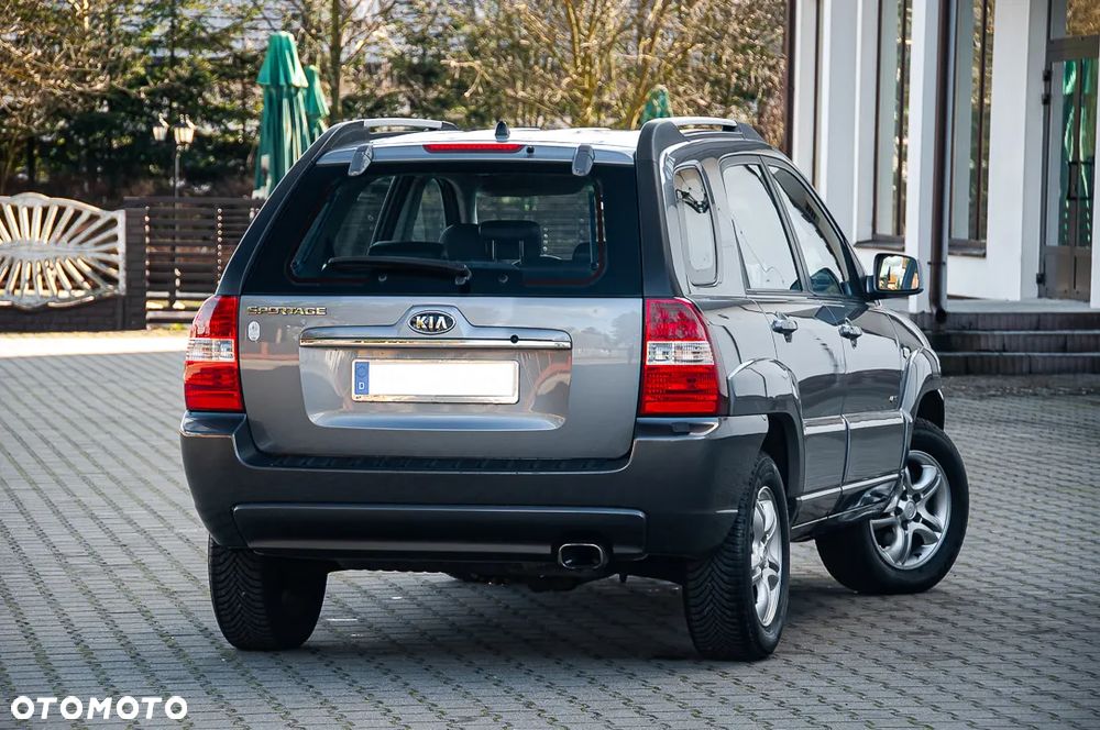 Kia Sportage 2.0 Expedition - 13