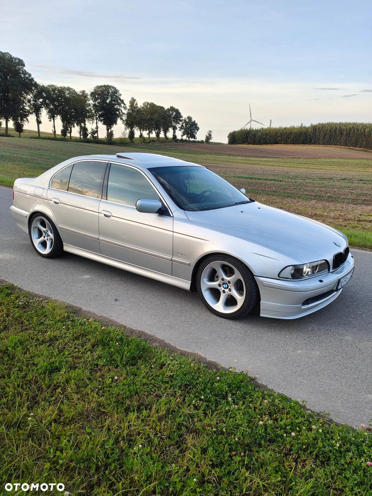 BMW Seria 5 525d - 2