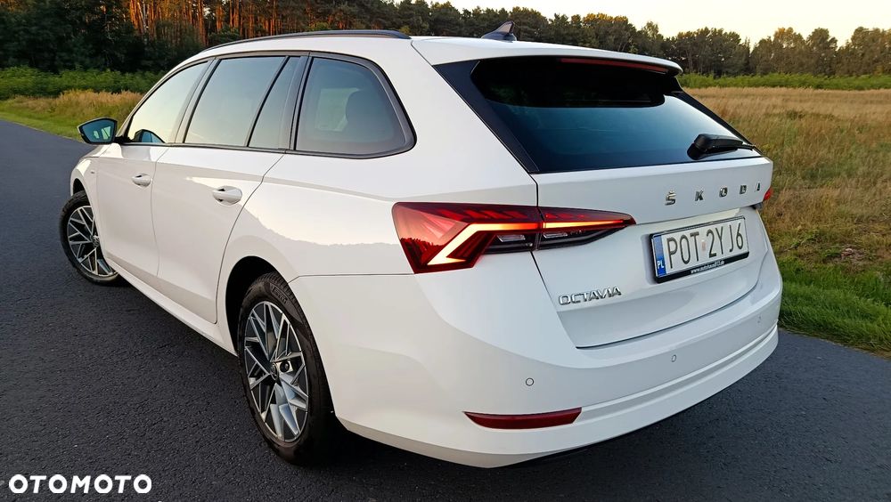 Skoda Octavia 2.0 TDI DSG Tour - 30