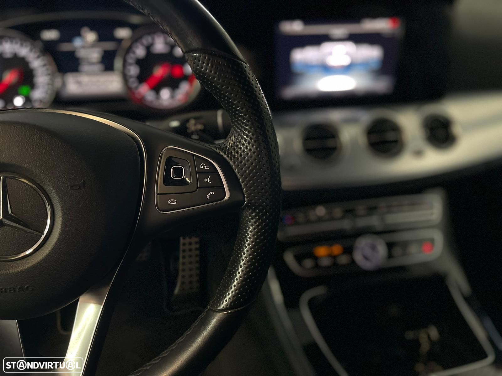 Mercedes-Benz E 220 - 15