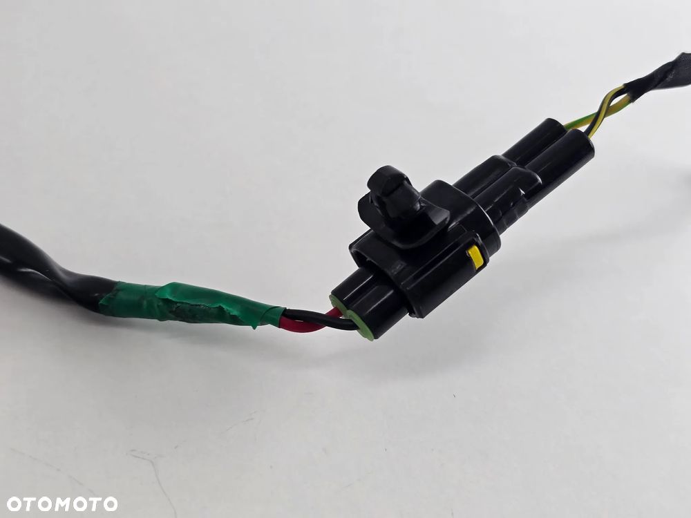 CZUJNIK   TRIUMPH SCRAMBLER 400 SPEED - 2