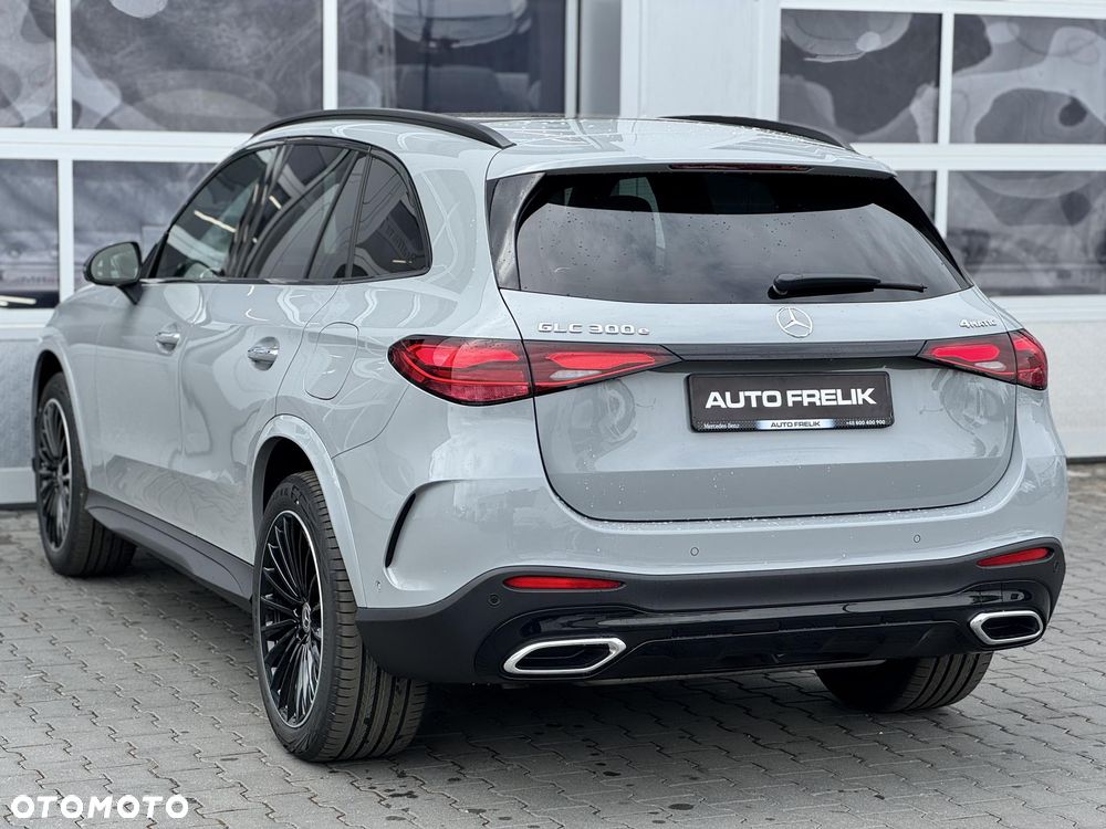 Mercedes-Benz GLC 300 e 4-Matic AMG Line - 10