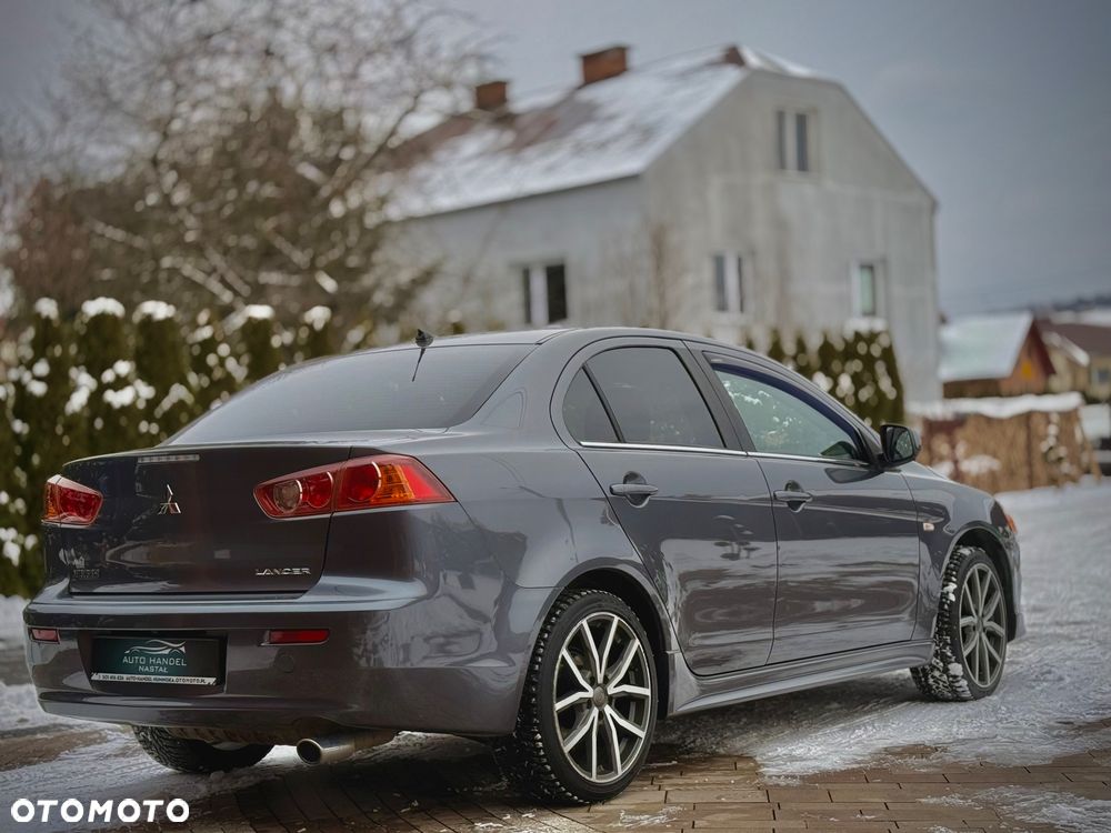 Mitsubishi Lancer - 16
