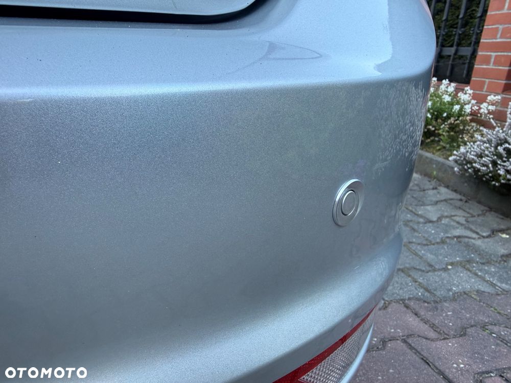 Ford Focus 1.6 Comfort X / 100 - 17