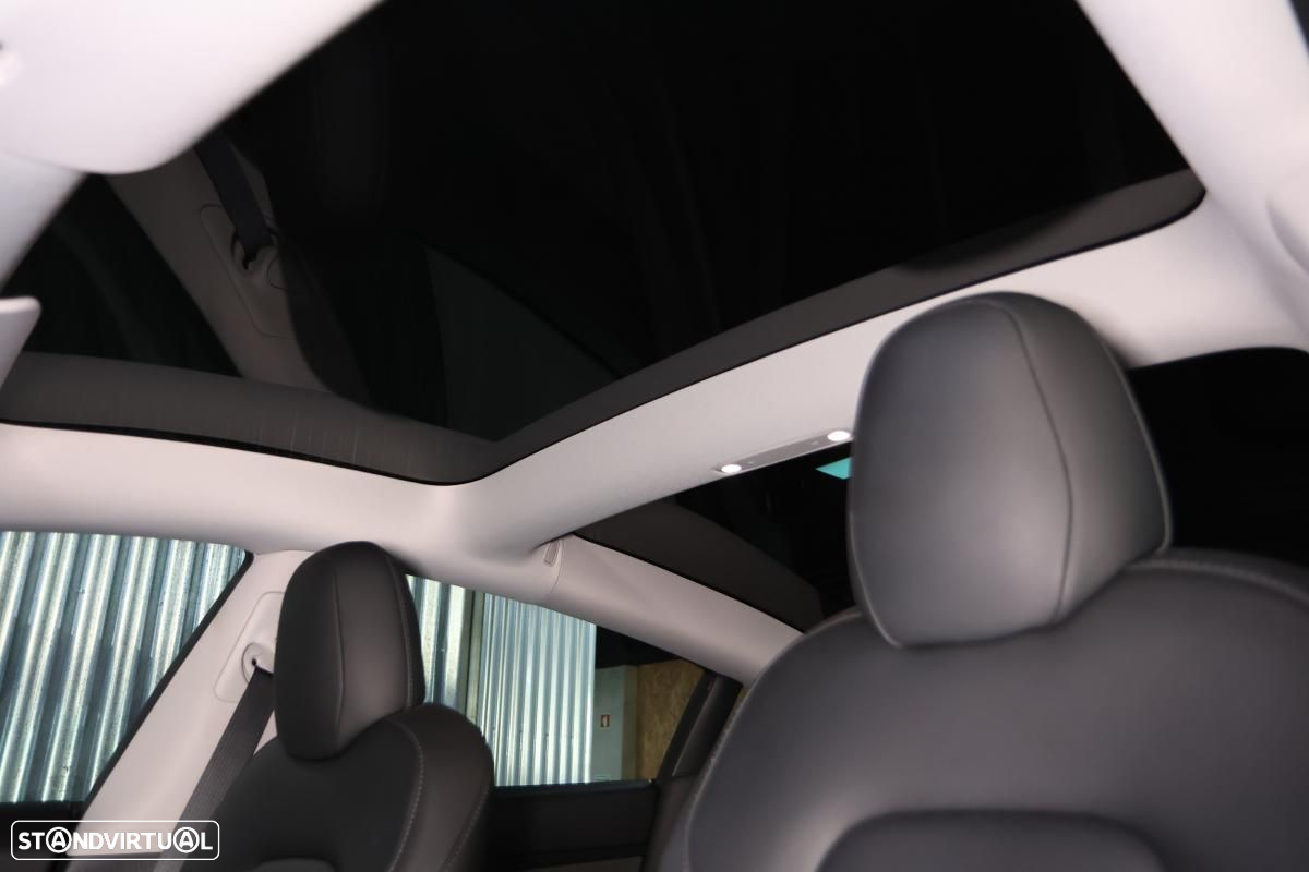 Tesla Model 3 Long Range AWD Dual Motor - 33