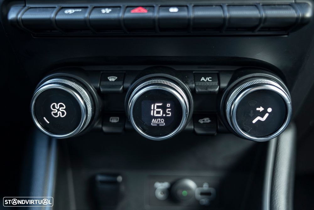 Renault Captur 1.0 TCe Exclusive - 16