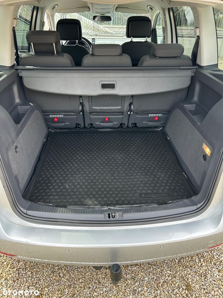 Volkswagen Touran 1.6 TDI DPF BlueMotion Technology DSG Life - 11