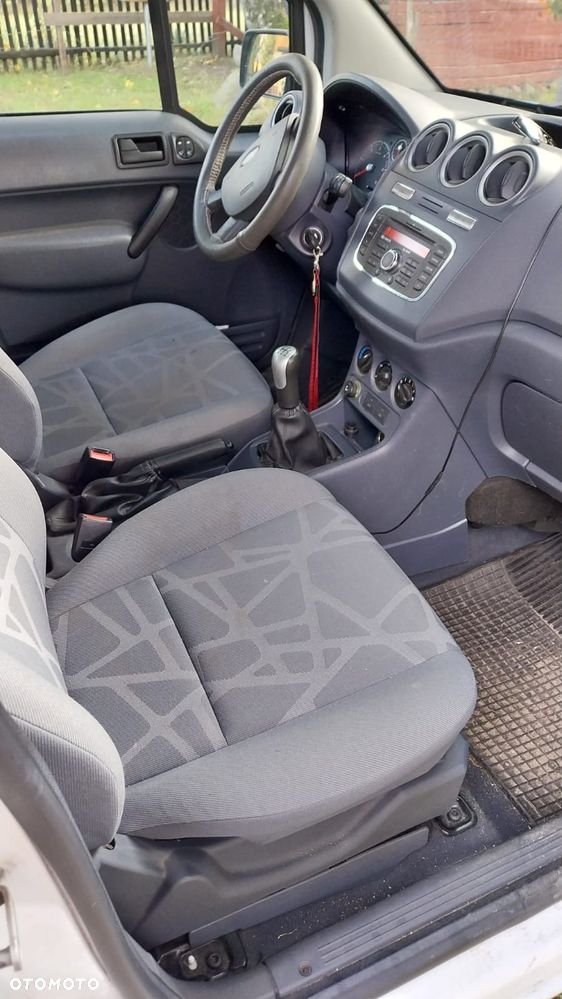 Ford Transit Courier - 6