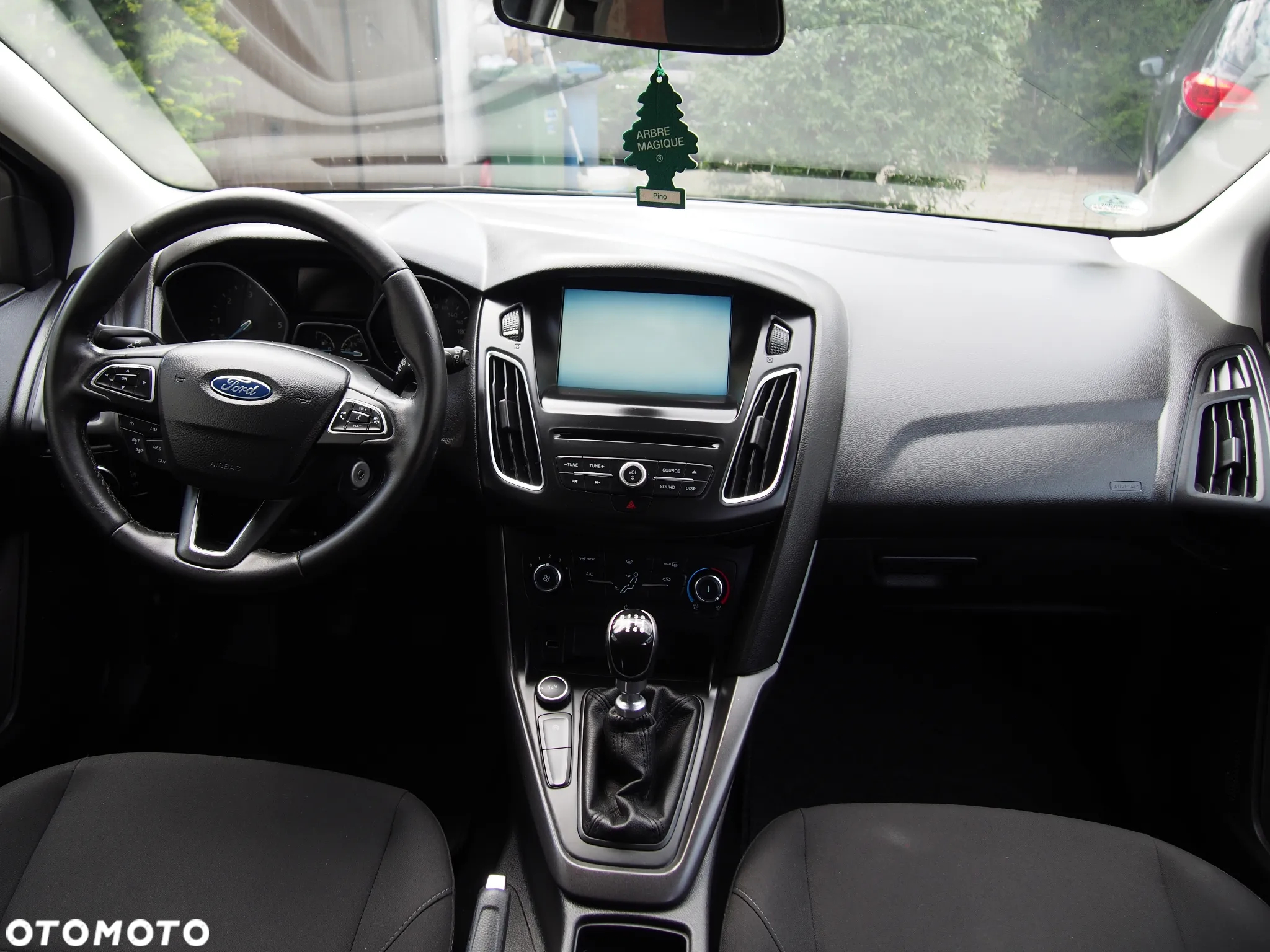 Ford Focus 1.6 TDCi DPF Start-Stopp-System SYNC Edition - 14