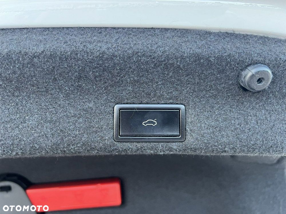 Volkswagen Passat 2.0 TDI EVO Business DSG - 13