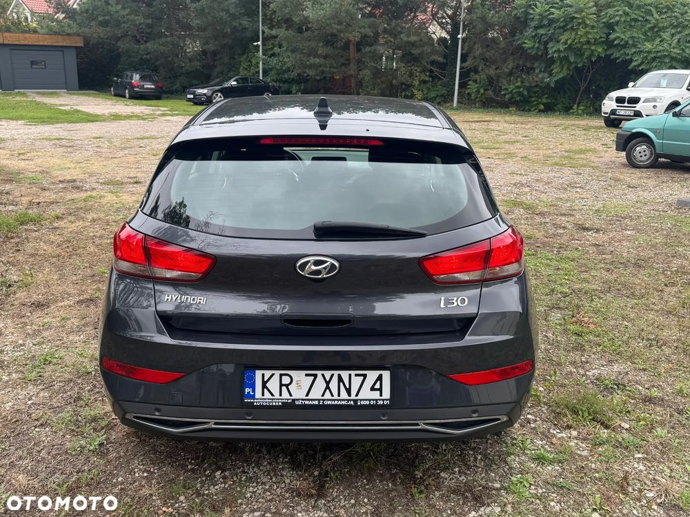 Hyundai i30 1.5 DPI Modern - 10