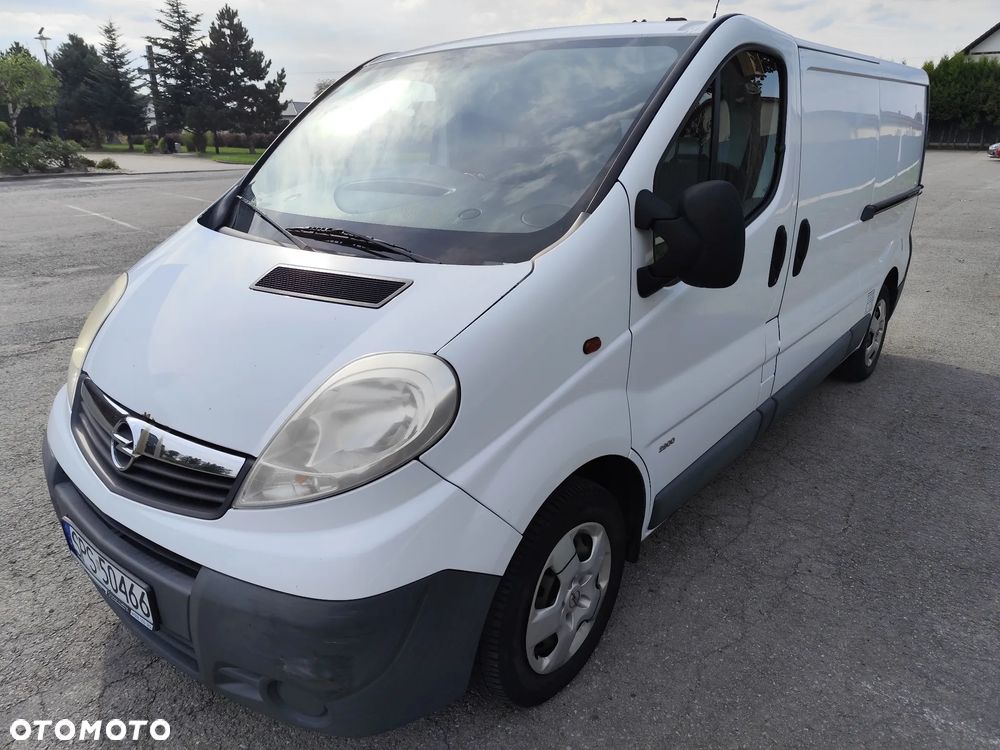 Opel VIVARO - 11