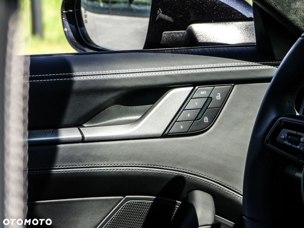 Porsche 911 Carrera S - 13