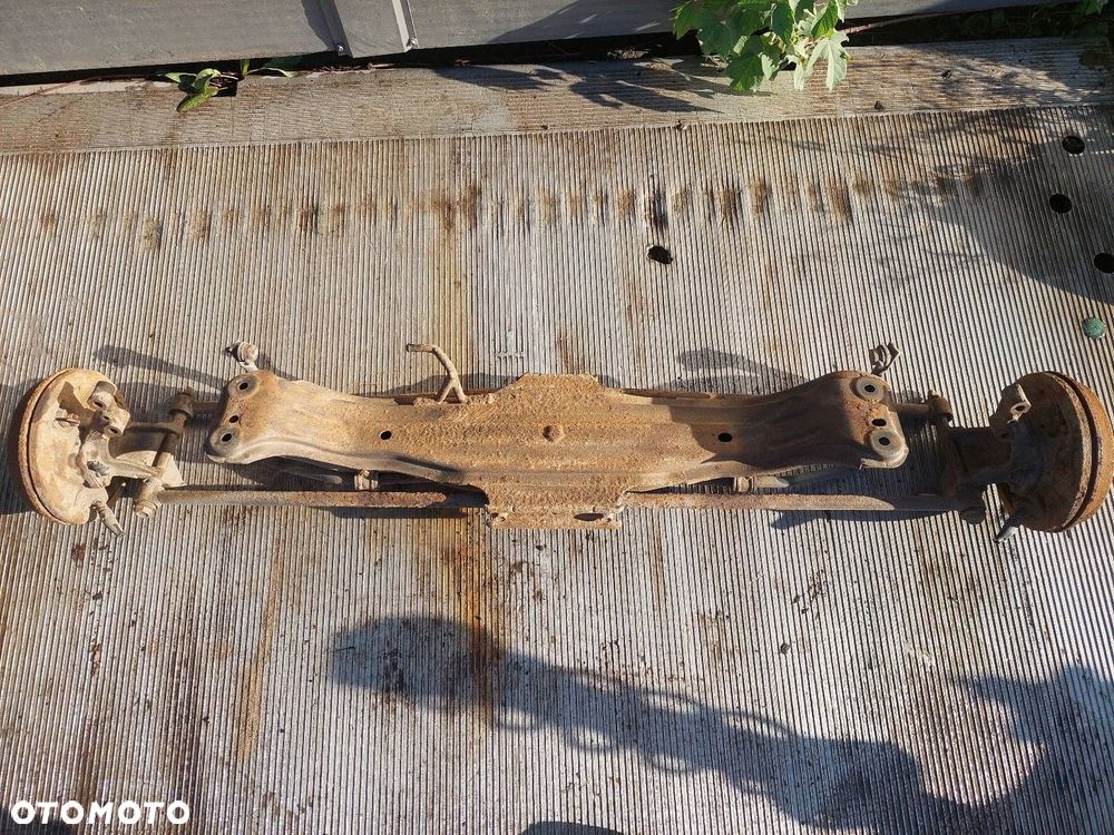 BELKA OŚ ZAWIESZENIA TYŁ SANKI TYŁ TYLNE WAHACZE MAZDA 323F BJ HB 5D - 4