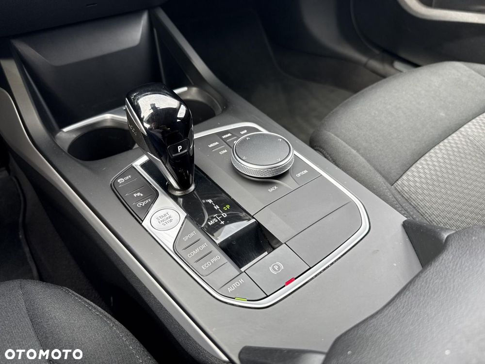 BMW Seria 1 - 13