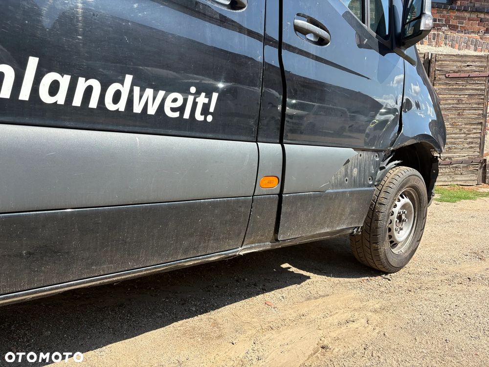 Mercedes-Benz Sprinter - 19
