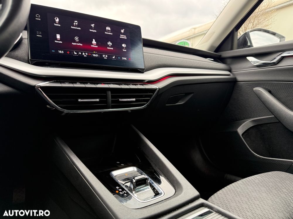 Skoda Octavia 2.0 TDI DSG First Edition - 30