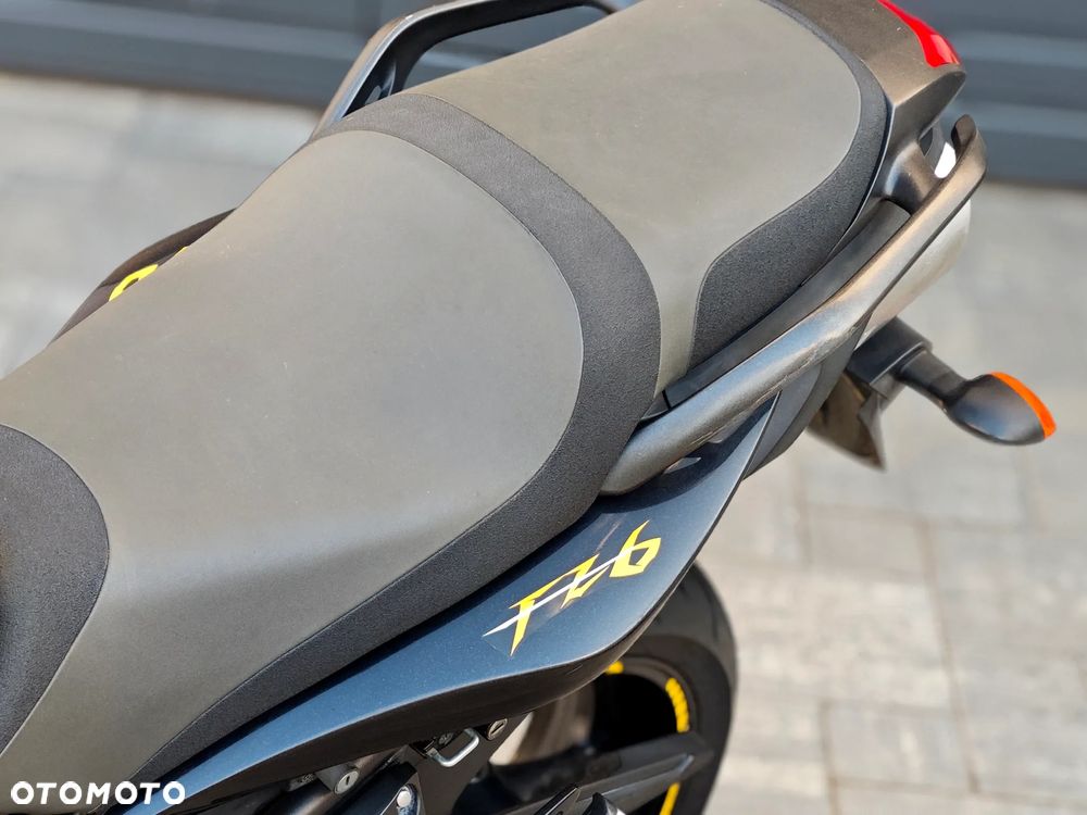 Yamaha FZ6 - 16