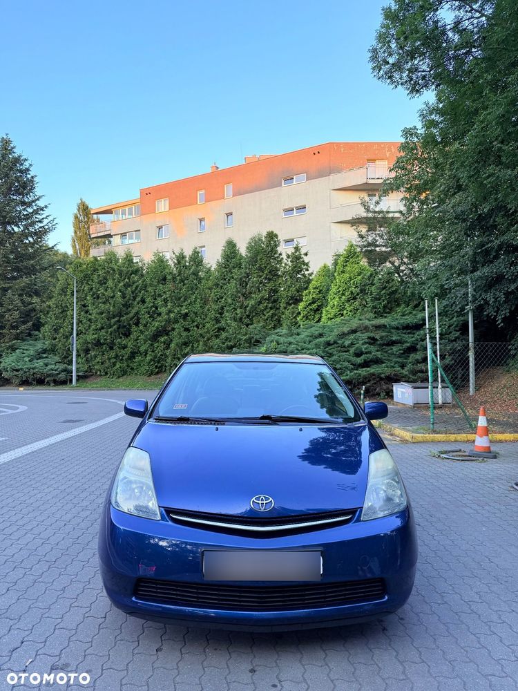 Toyota Prius - 2