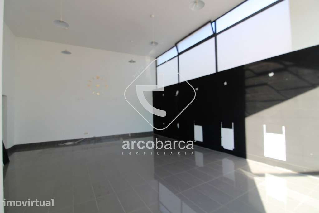 Vende-se Loja com58,5m2 - 84,500 Euros - Ponte da Barca - Grande imagem: 3/10