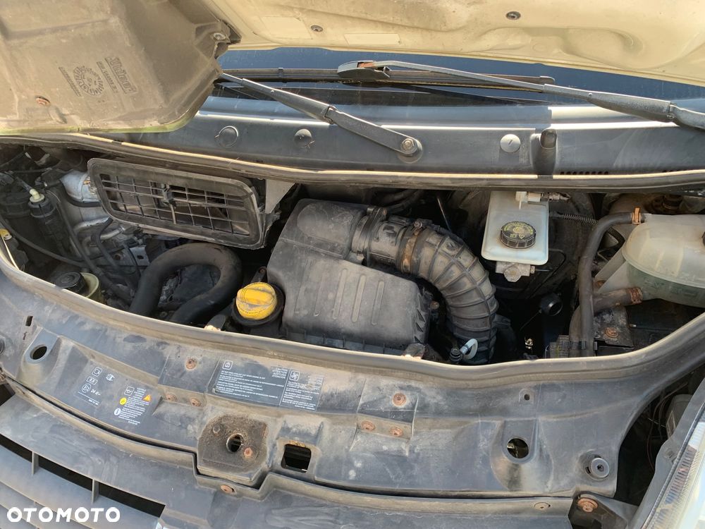 Renault Trafic - 21