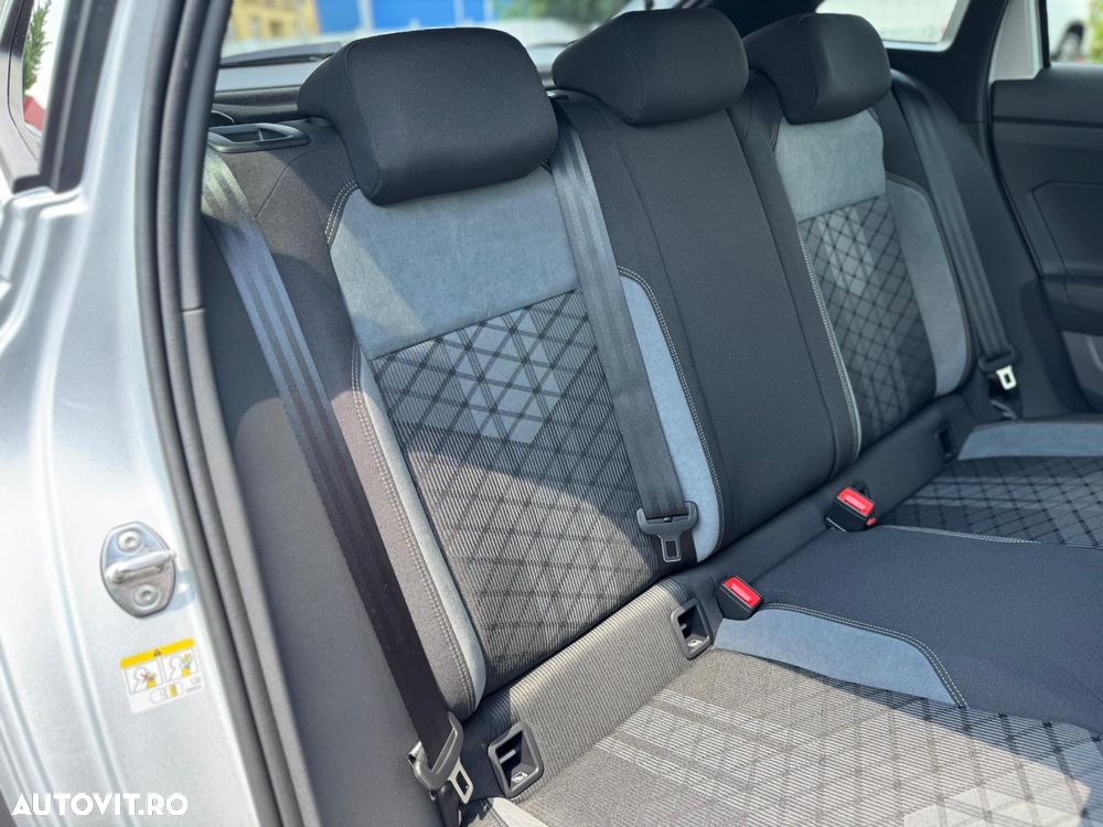Volkswagen Taigo 1.0 TSI DSG R-Line - 14