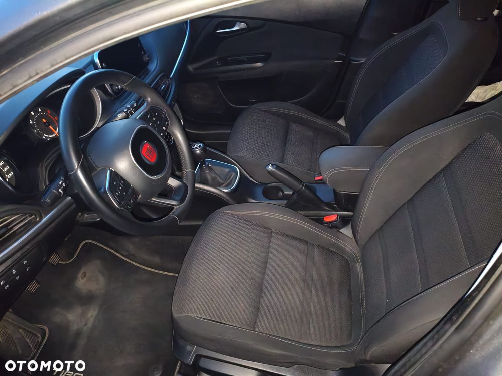 Fiat Tipo 1.6 MultiJet 16v Lounge - 11