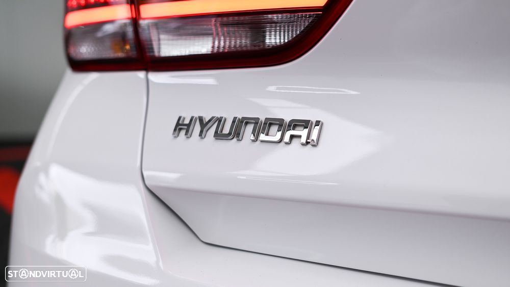 Hyundai i30 N 2.0 T-GDi Pack Performance 8DCT - 27