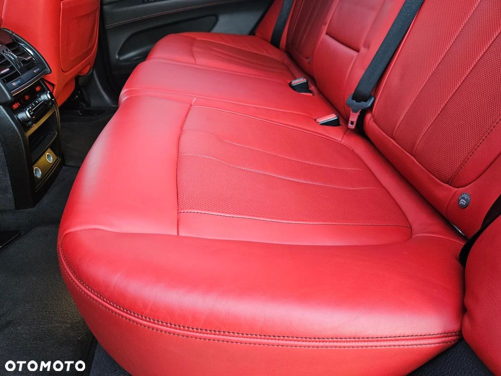 BMW X5 M Standard - 24