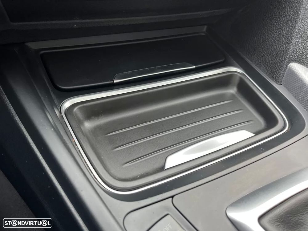 BMW 335 d Touring xDrive Pack M - 51