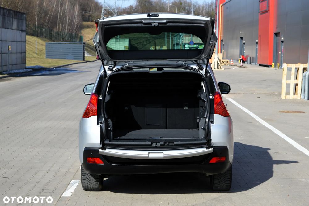 Peugeot 3008 1.6 HDi Premium - 29