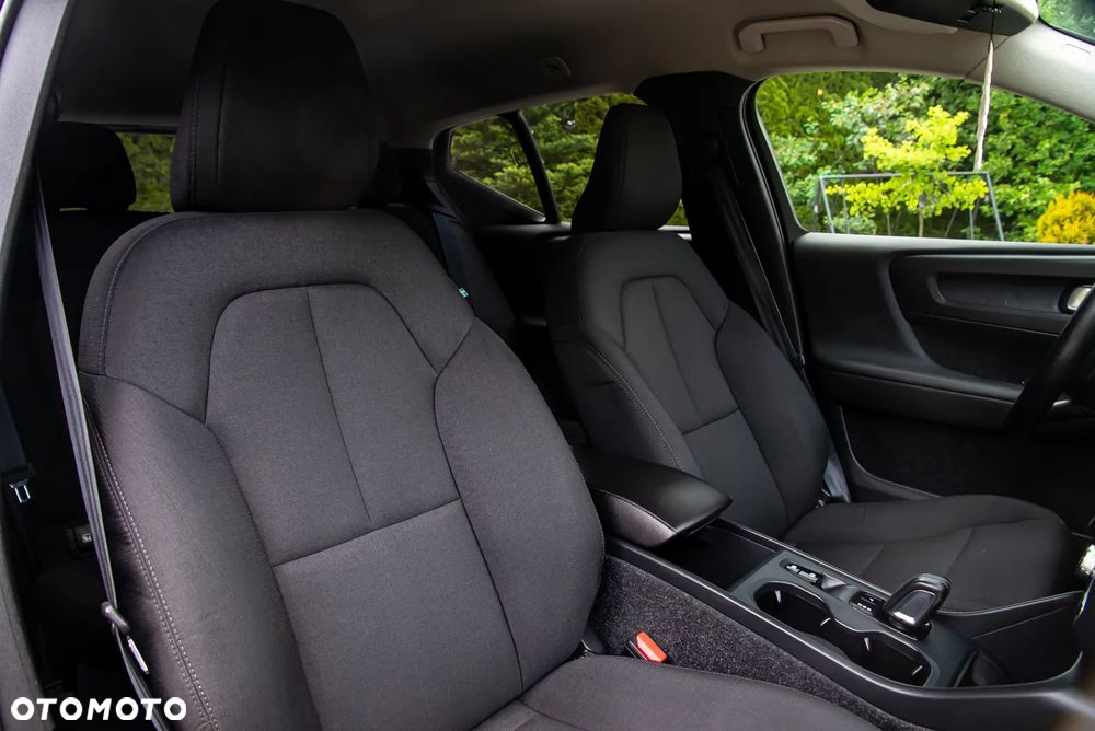 Volvo XC 40 D3 AWD Momentum - 10