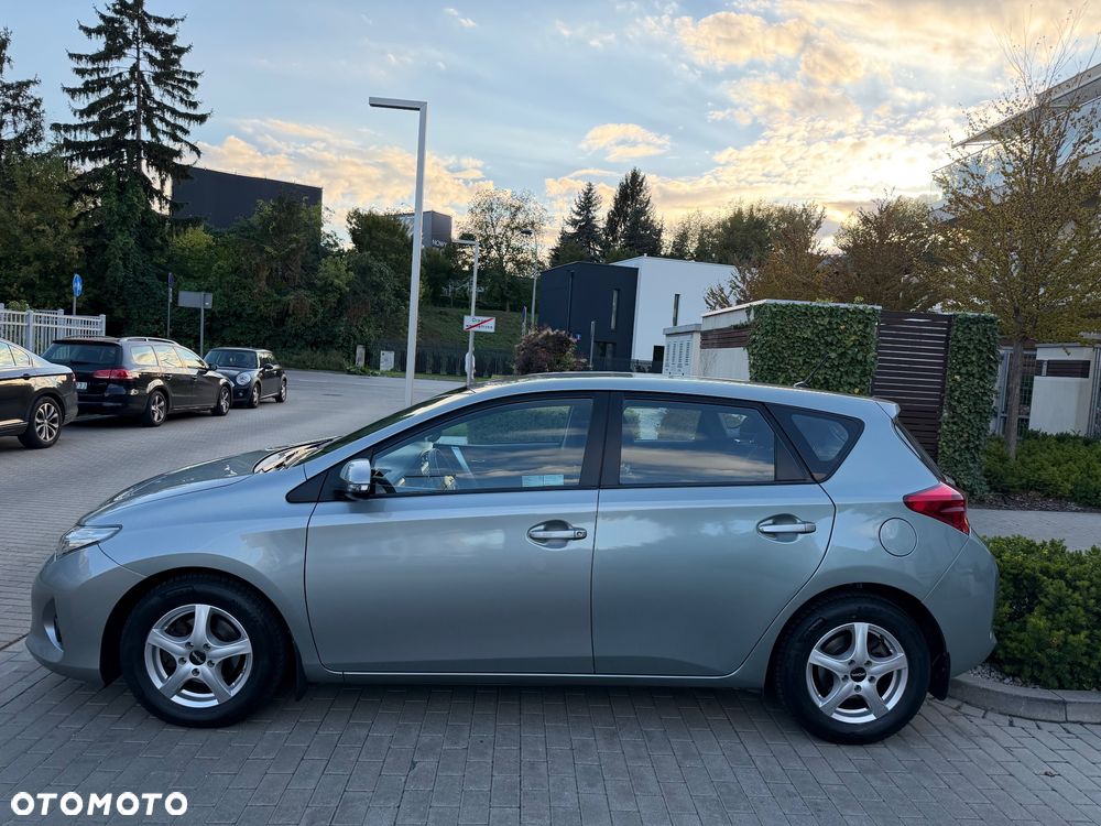 Toyota Auris 1.33 VVT-i Active - 2
