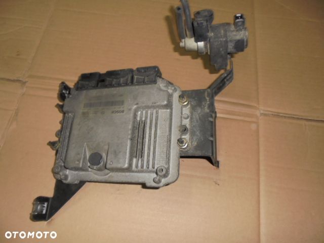 KOMPUTER SILNIKA STEROWN MEGANE II 1.9 DCI 0281011 - 2