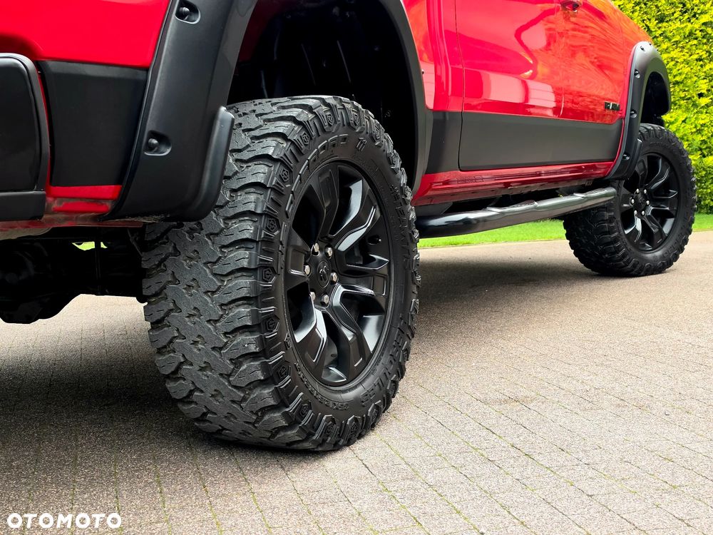 Dodge RAM - 10