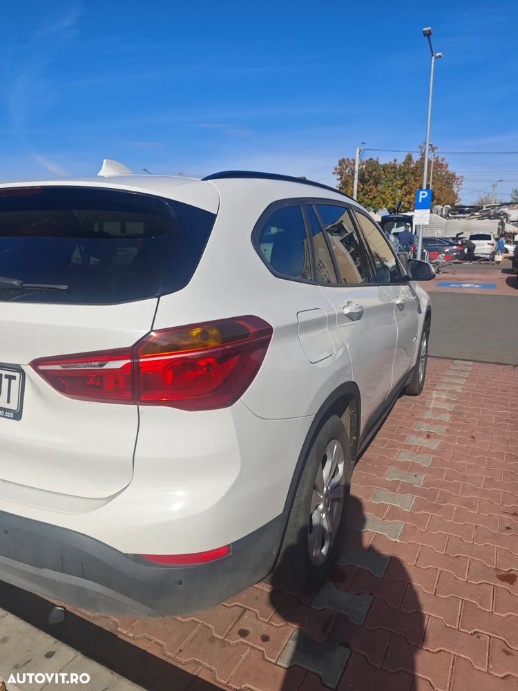 BMW X1 sDrive18d - 10