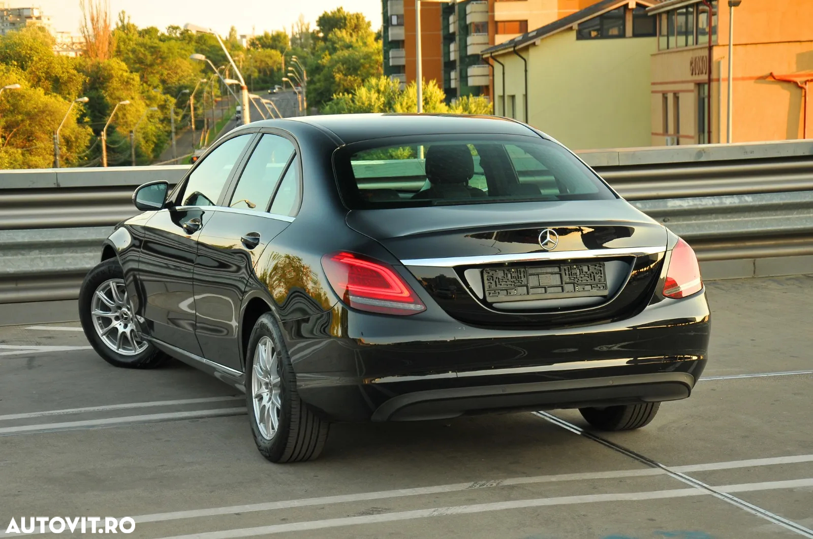 Mercedes-Benz C 180 d T 9G-TRONIC Exclusive - 10