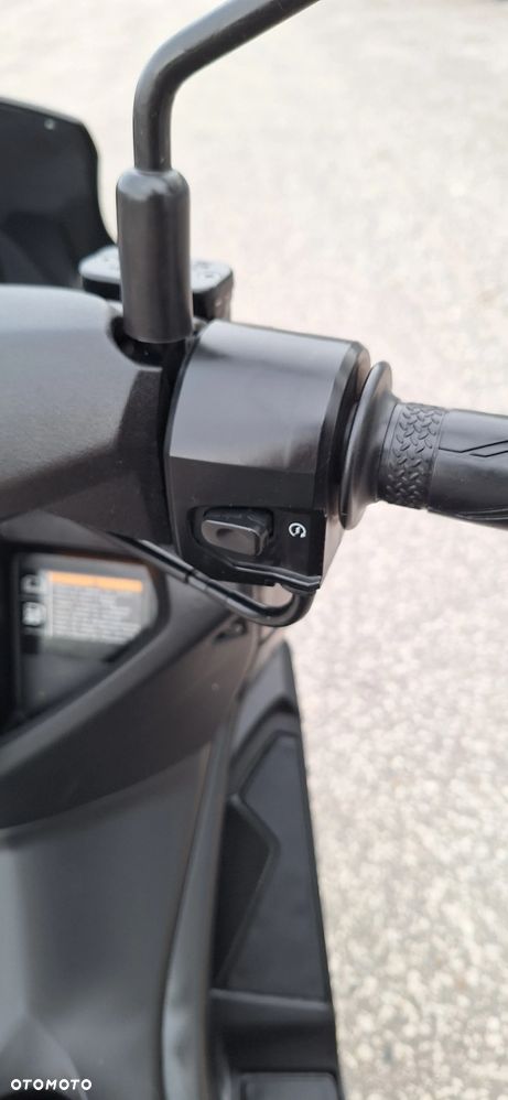 Yamaha NMAX - 28