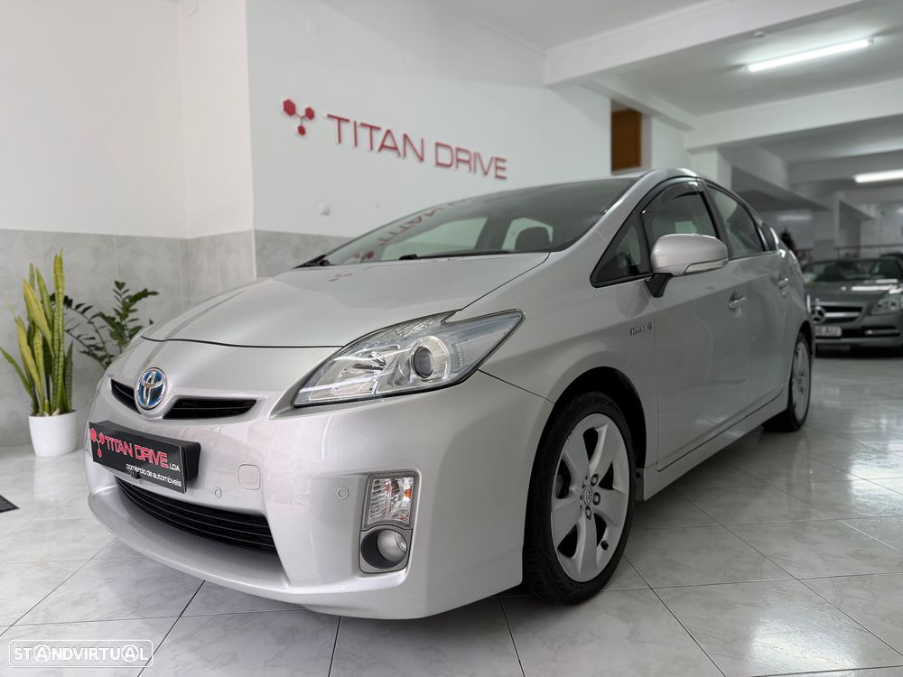 Toyota Prius 1.8 Premium - 1