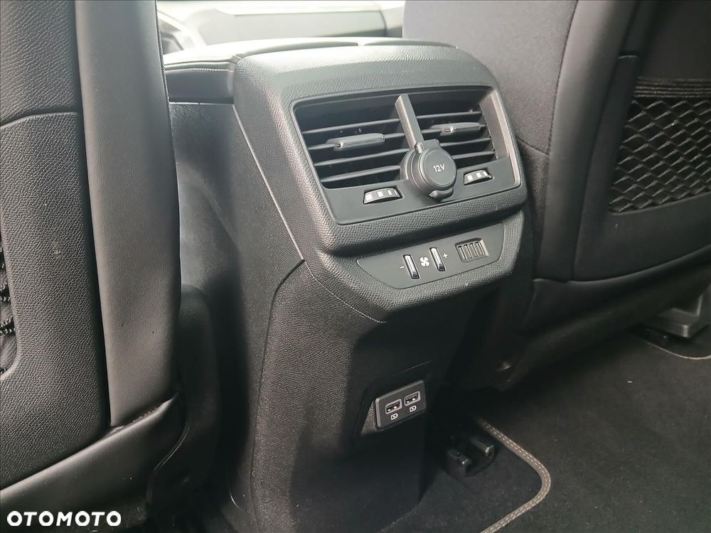Peugeot 5008 2.0 BlueHDi GT Pack S&S EAT8 - 28