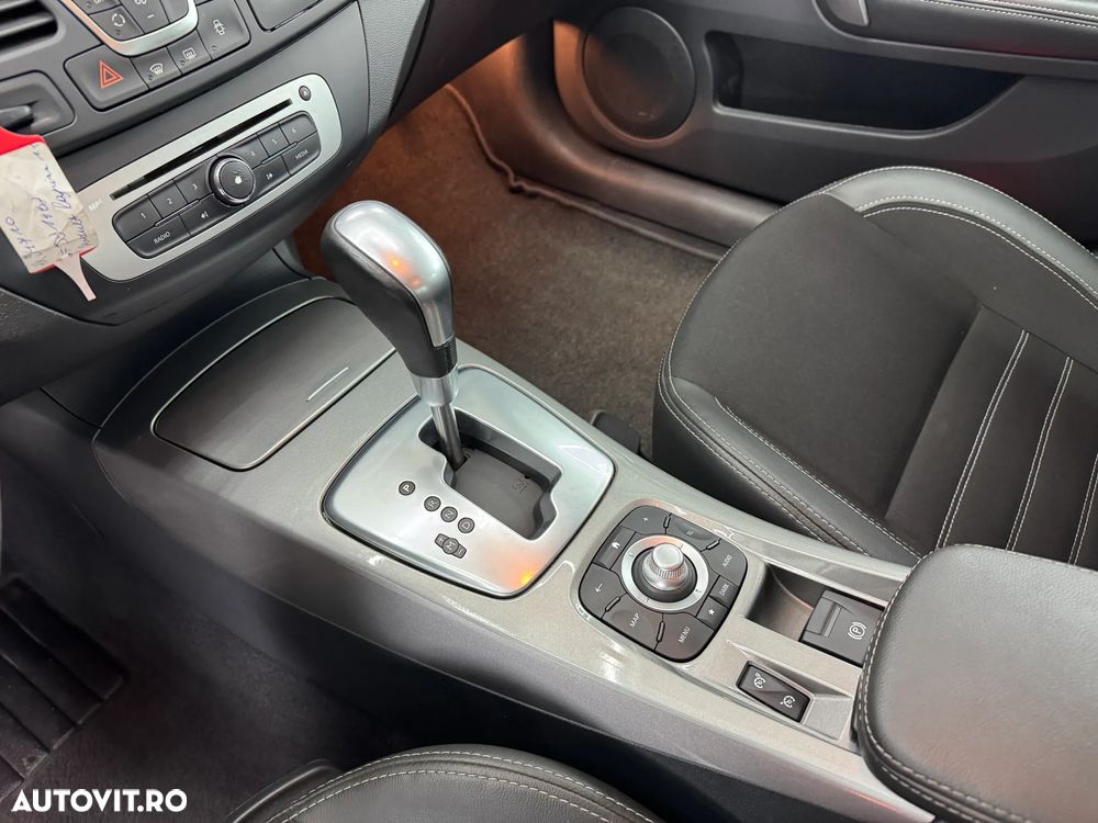 Renault Laguna dCi 110 FAP EDC Expression - 17