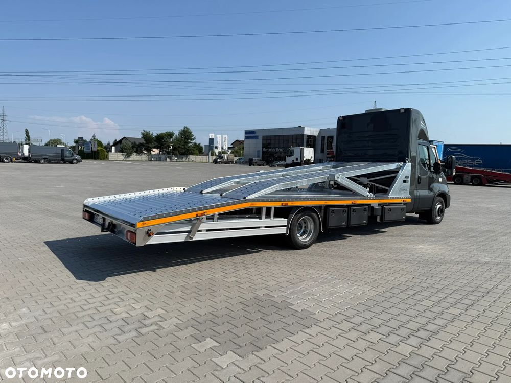 Iveco Daily 70C21A8P Laweta na dwa auta - 19