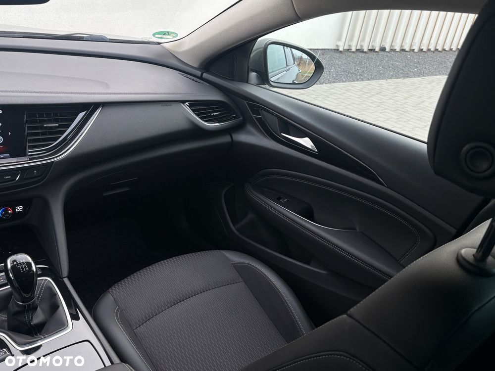 Opel Insignia - 19